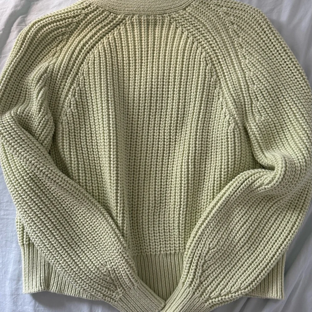 Everlane The Texture Cotton Cardigan Sweater in Seafoam Green - Picture 4 of 7